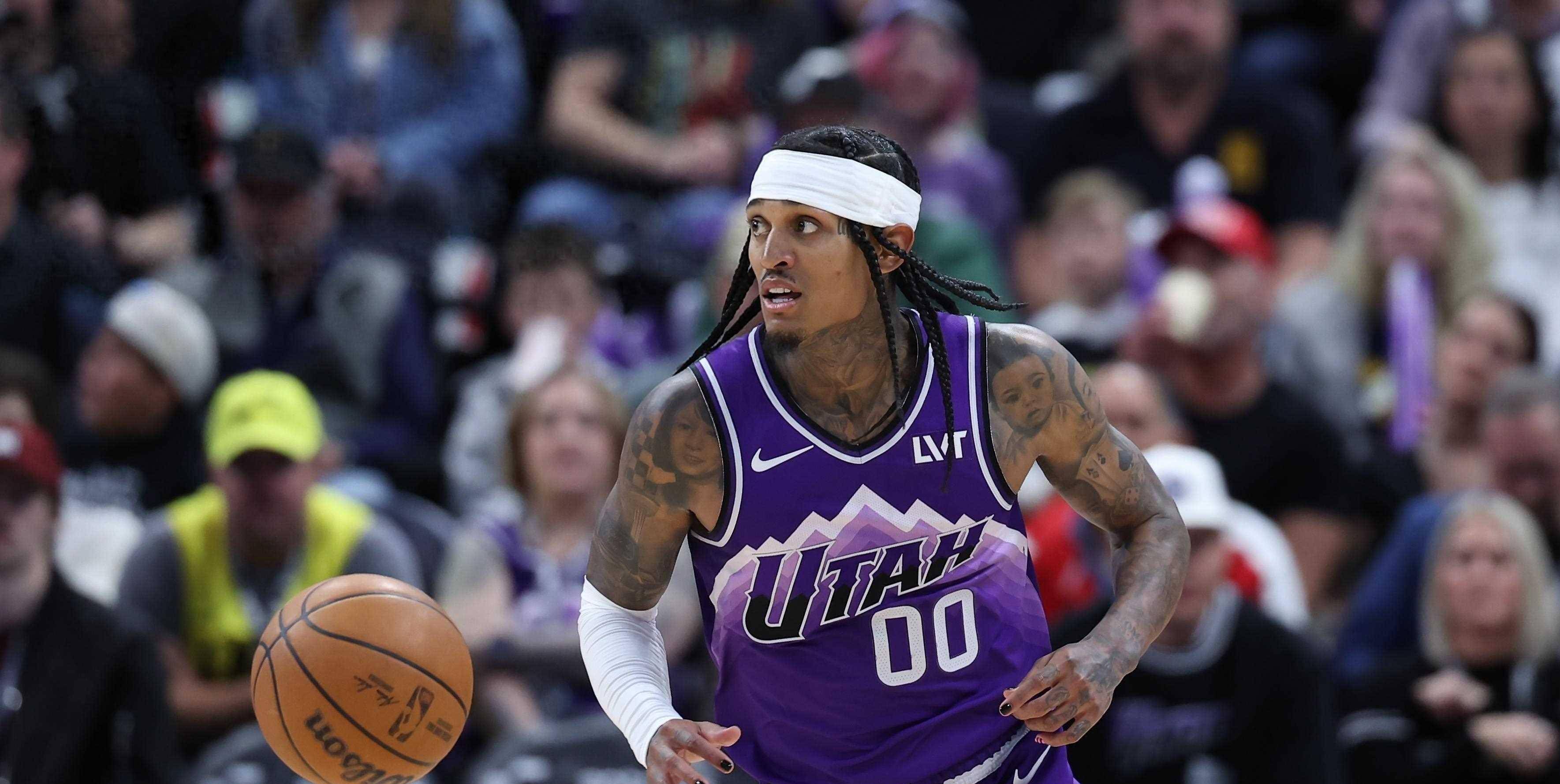 NBA官方晒出克拉克森前往季前赛第二场比赛球馆的视频(克拉克森薪资一览表)